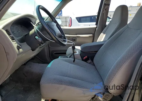 1999 Ford Explorer из США, поврежденный, VIN 1FMZU34X8XZB08467